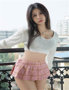 《鬓边不是海棠红在线观看》
