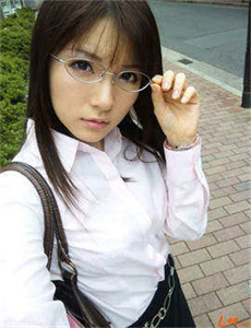 《美女黄频》